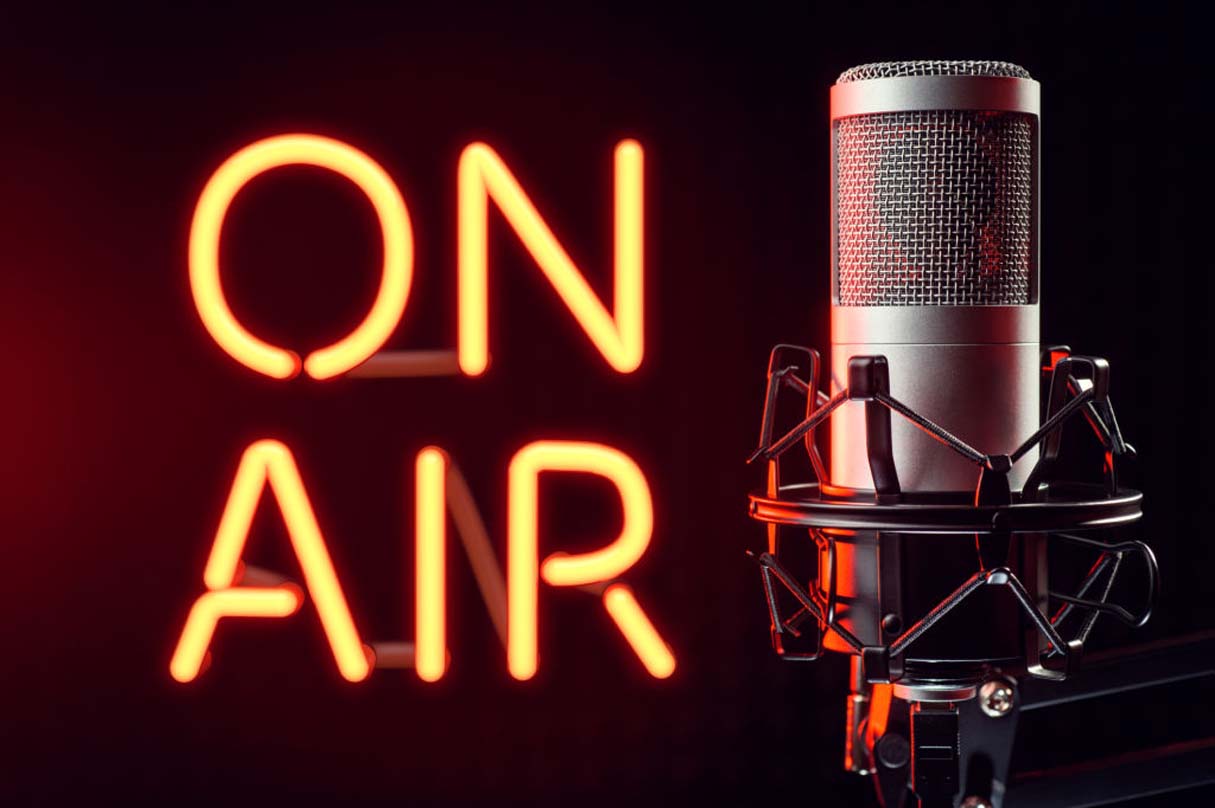 Studio de radio — illustration nouvelle station numérique Charente-Maritime